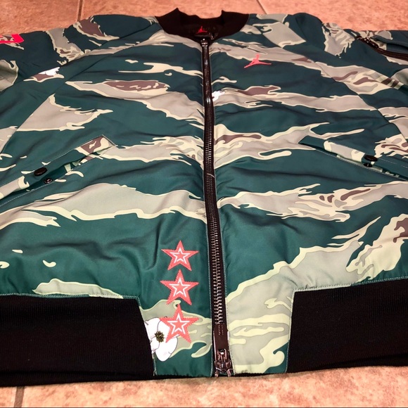 Nike Air Jordan City of Flight Jacket Size L - Picture 4 of 9